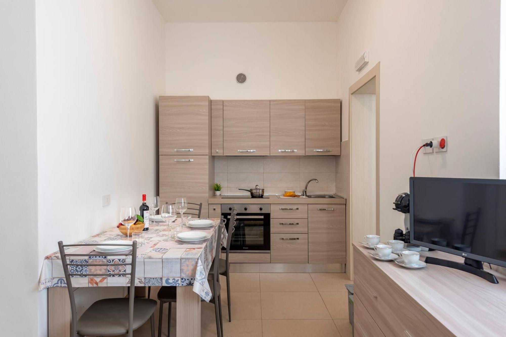 La Suite 2 Ondina Viareggio 200M From Sea - Happy Rentals Экстерьер фото