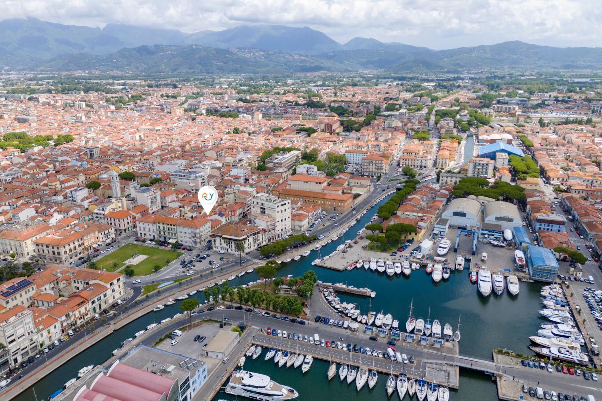 La Suite 2 Ondina Viareggio 200M From Sea - Happy Rentals Экстерьер фото